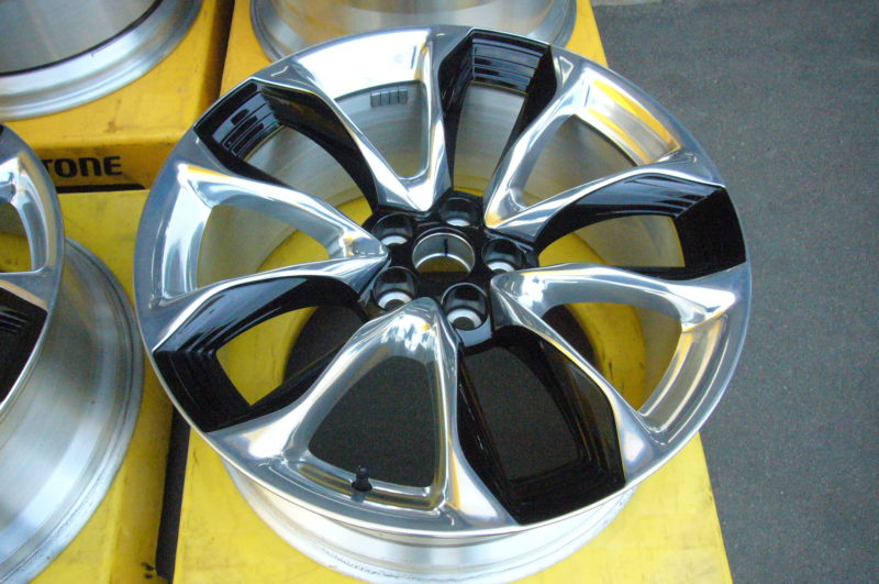 ﾚｸｻｽ LC500 純正ﾎｲｰﾙ 入荷！！ | 株式会社DMC