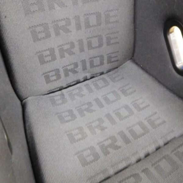 BRIDE　ブリッド　シート　VIOSⅢ TYPE BK-FRP 　S13 S14 S15シルビア シートレール付　シートベルトキャッチ付き BRIDE VIOSⅢ フルバケットシート 塩尻北インター店｜アップガレージ