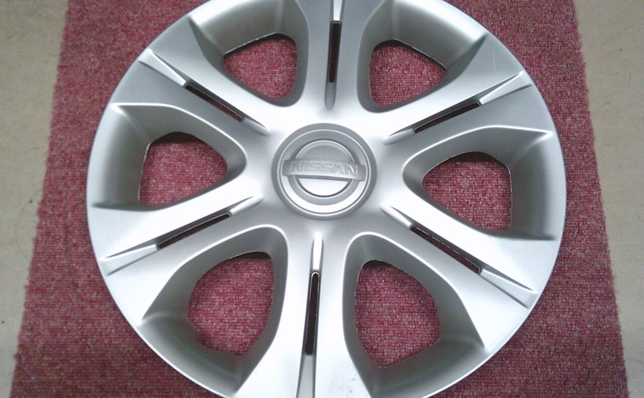 ダイハツ　ミライース　純正ホイール ホイールキャップ４セット ダイハツ ミライース 純正ホイール&ホイールキャップ4本